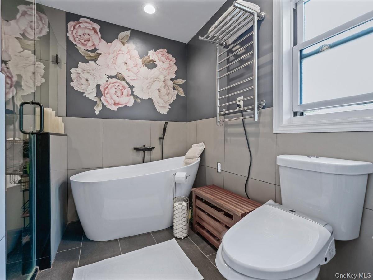 237 Central Avenue, Lynbrook, NY 11563