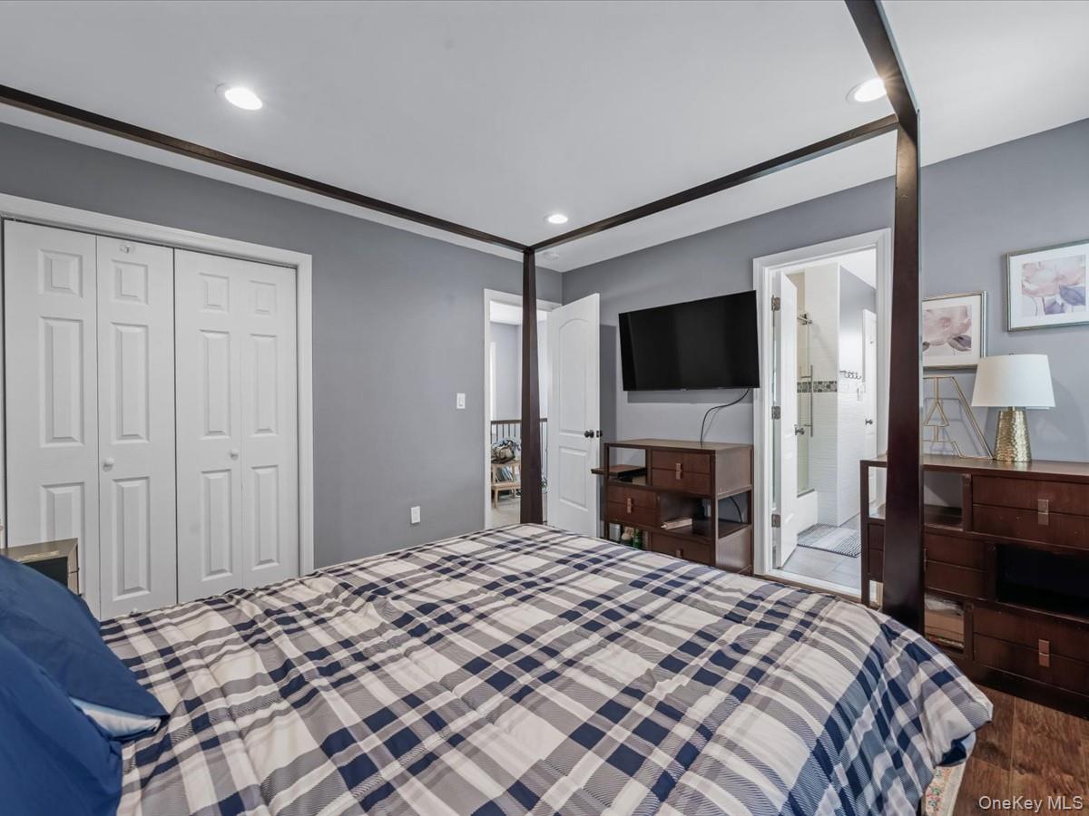 237 Central Avenue, Lynbrook, NY 11563