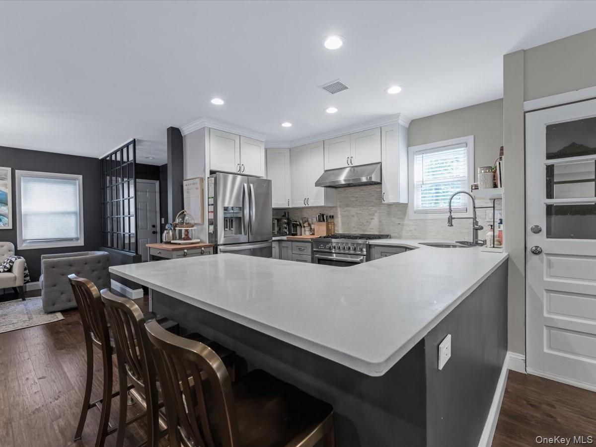 237 Central Avenue, Lynbrook, NY 11563