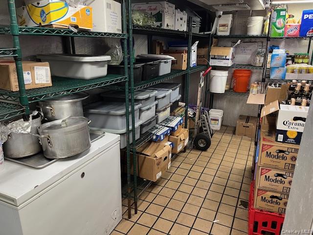 14-02 Clintonville Street, Whitestone, NY 11357