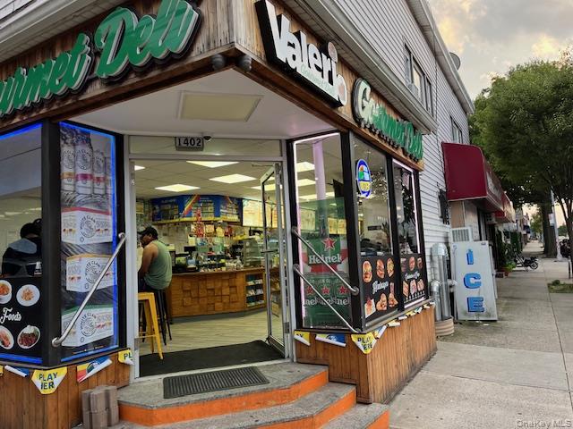 14-02 Clintonville Street, Whitestone, NY 11357