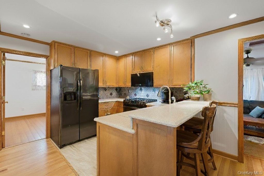 5 Liberty Street, Hampton Bays, NY 11946