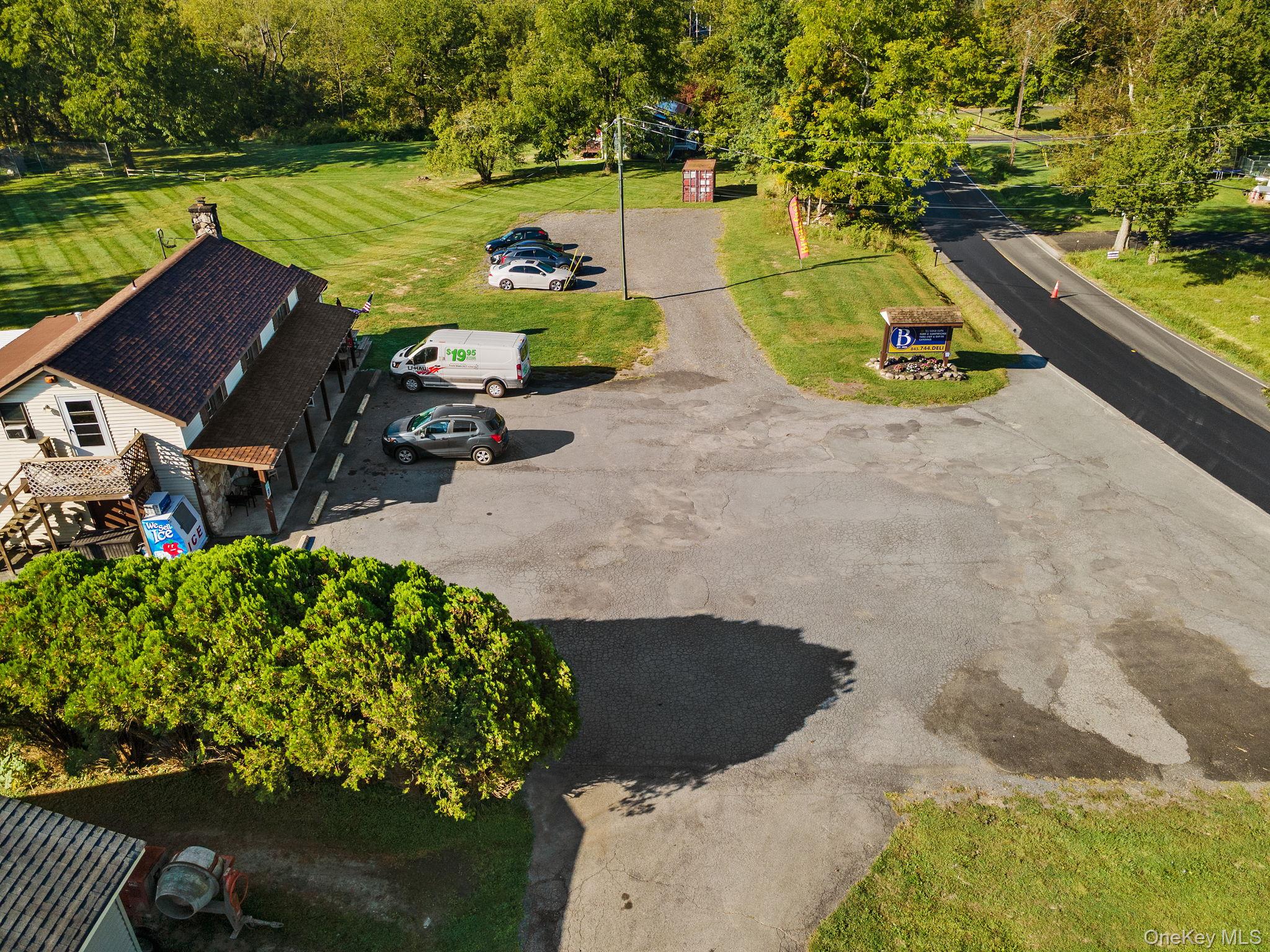 1218 Burlingham Road, Pine Bush, NY 12566