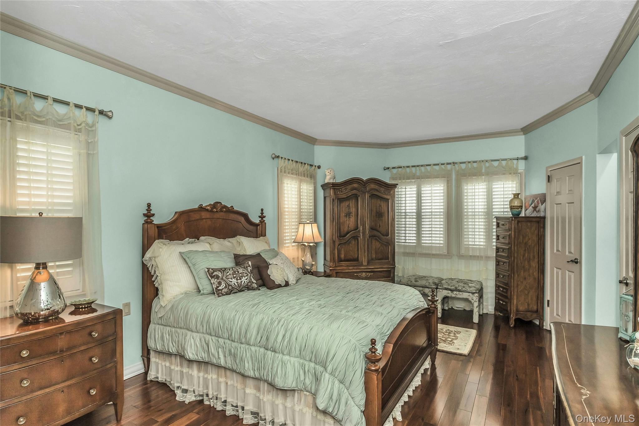 329 E Hudson Street, Long Beach, NY 11561