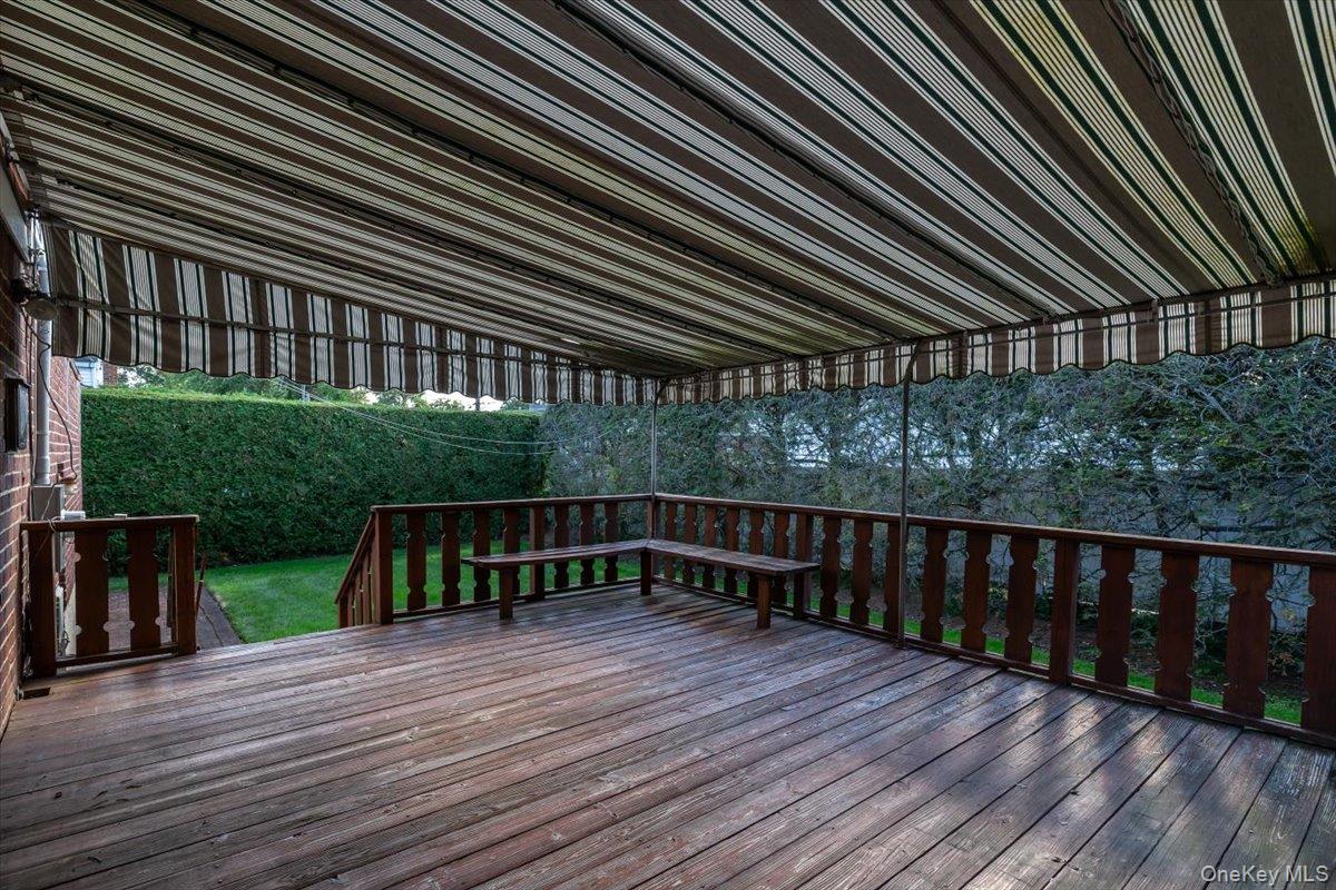 144 Orchard Street, Plainview, NY 11803