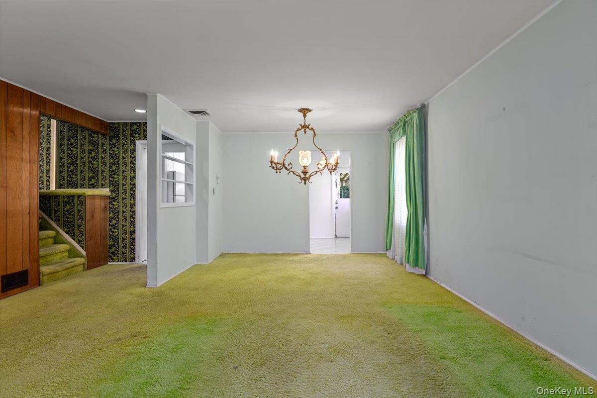 144 Orchard Street, Plainview, NY 11803