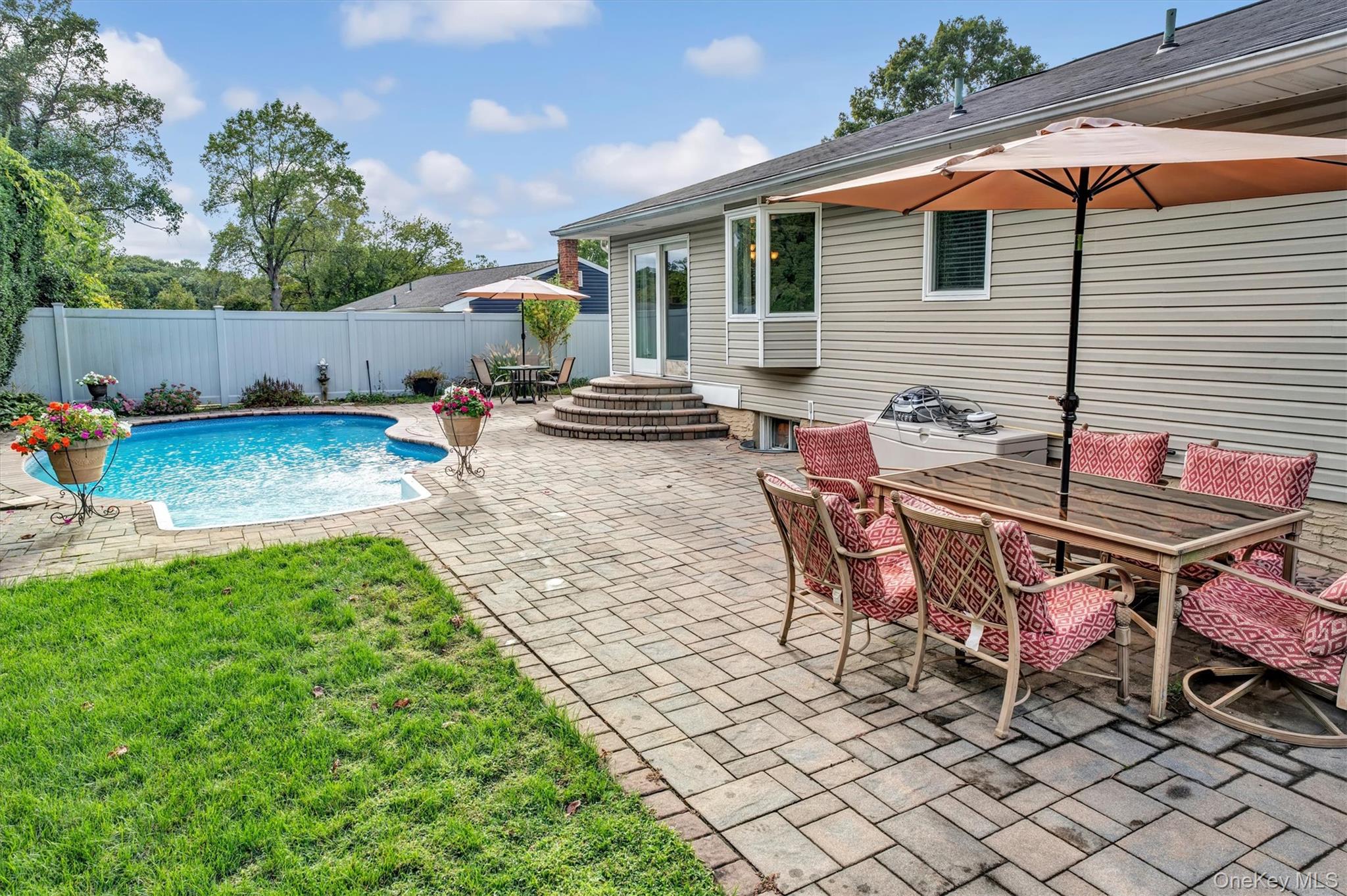 207 Juniper Road, Kings Park, NY 11754