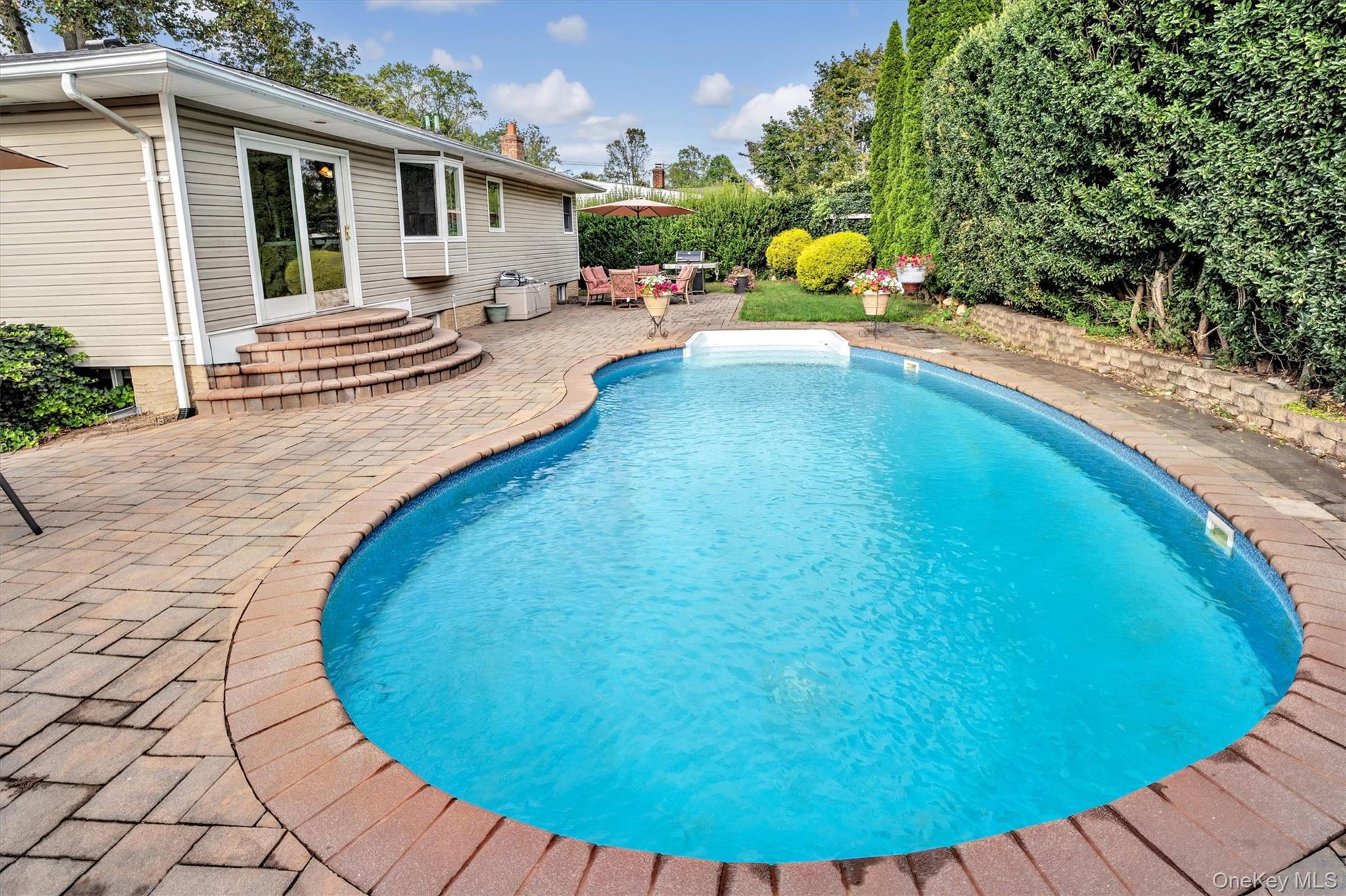 207 Juniper Road, Kings Park, NY 11754