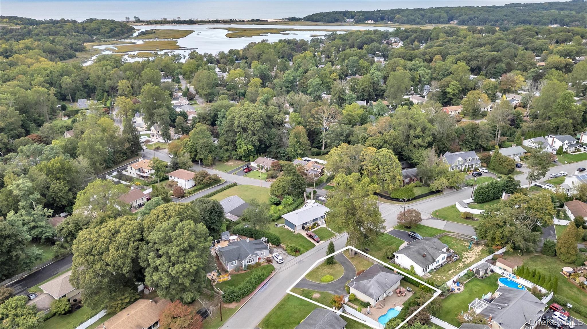 207 Juniper Road, Kings Park, NY 11754