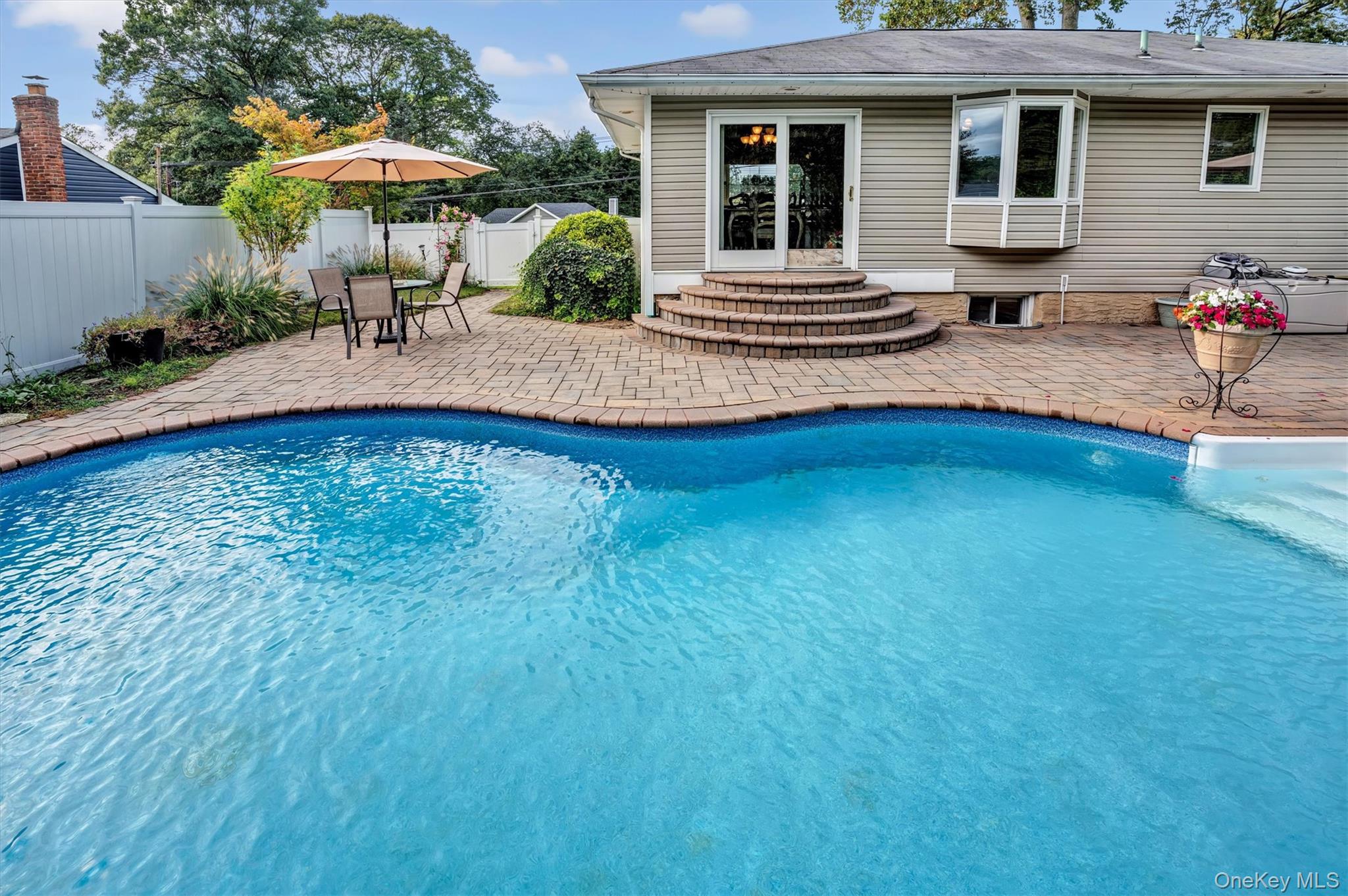 207 Juniper Road, Kings Park, NY 11754