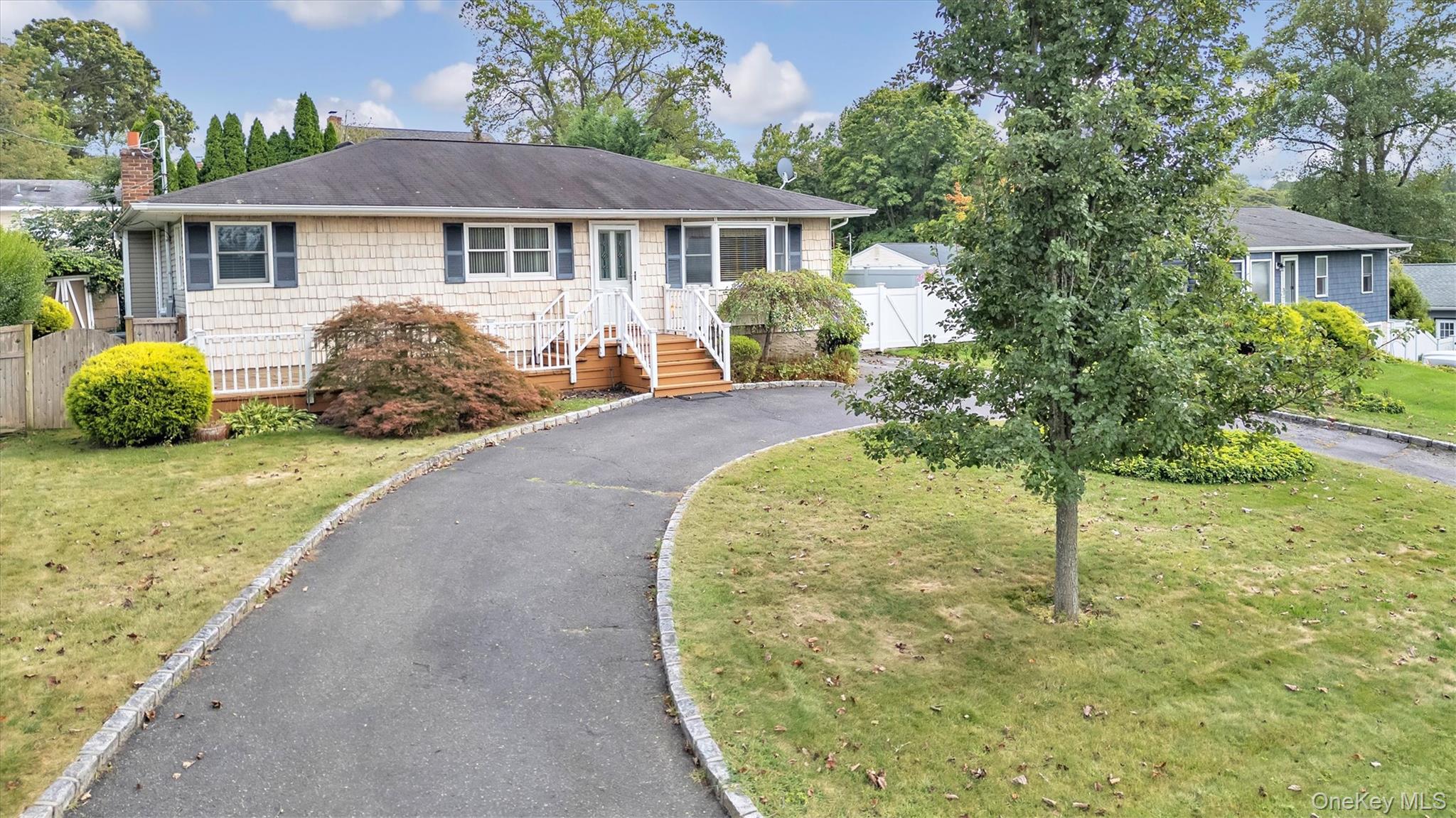 207 Juniper Road, Kings Park, NY 11754