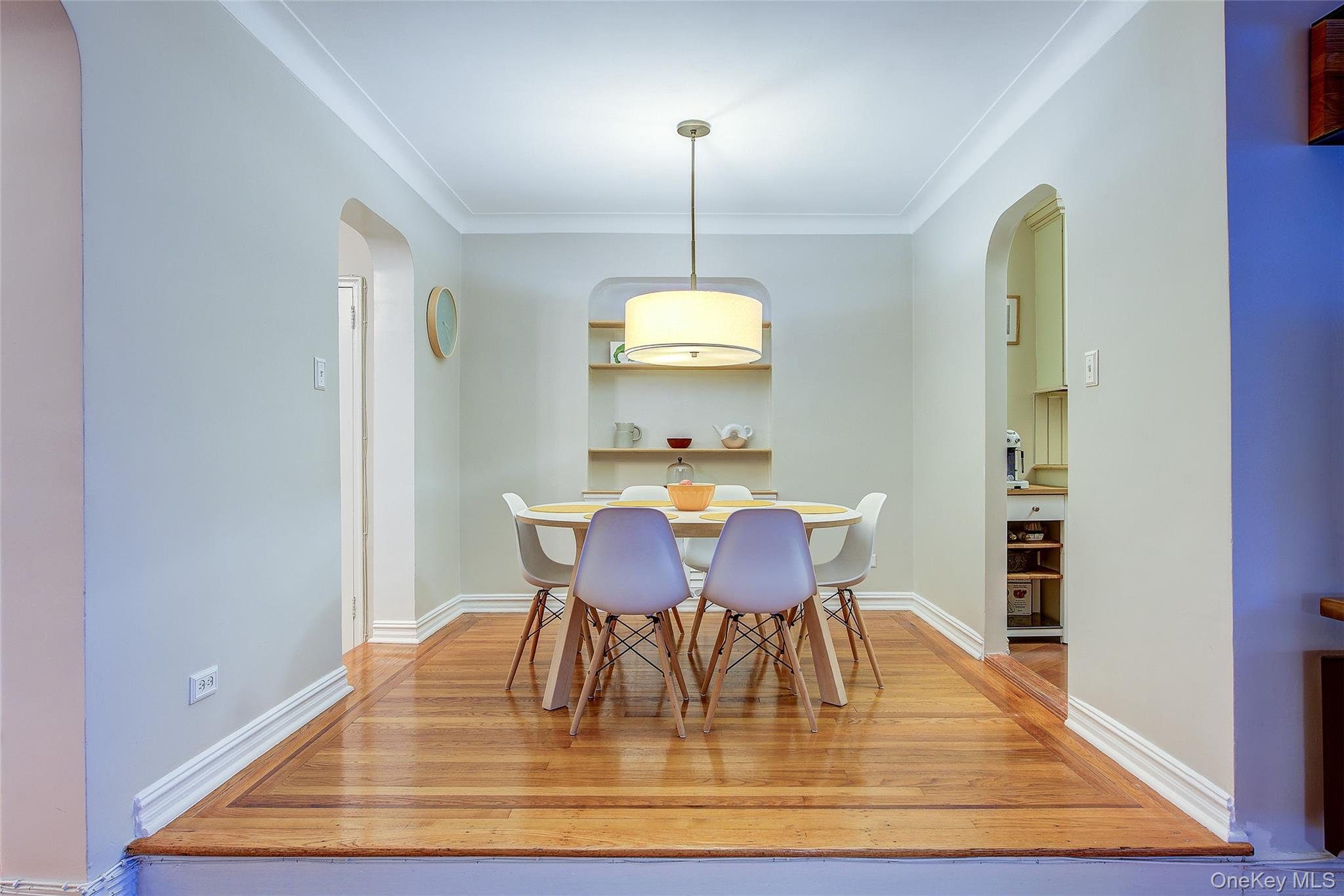 77-35 113th Street # 2N, Forest Hills, NY 11375