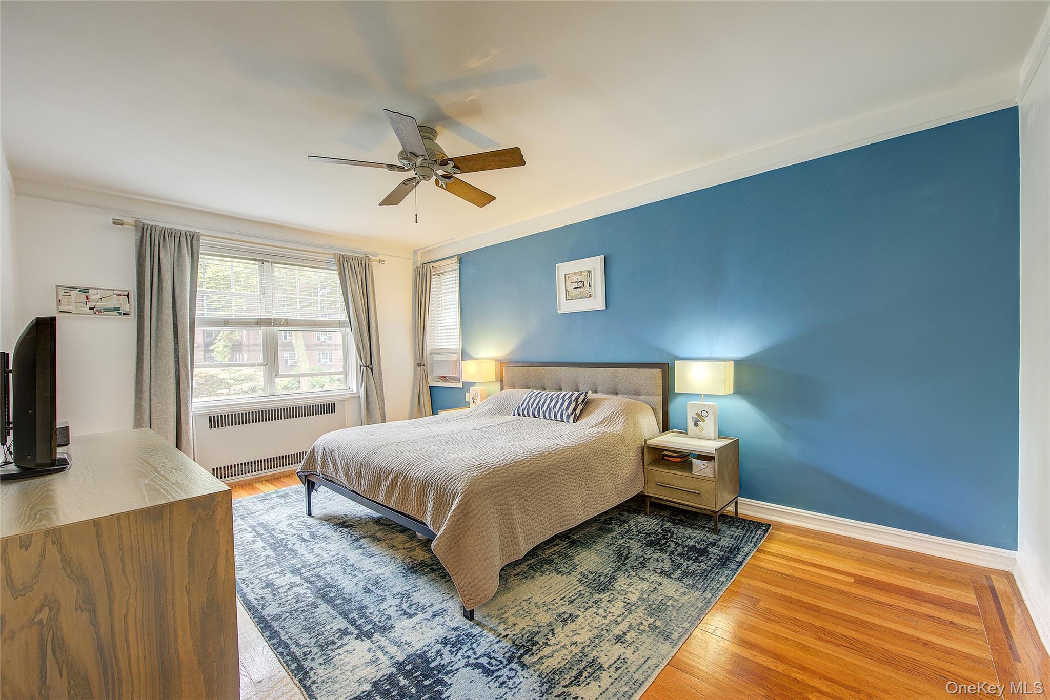 77-35 113th Street # 2N, Forest Hills, NY 11375