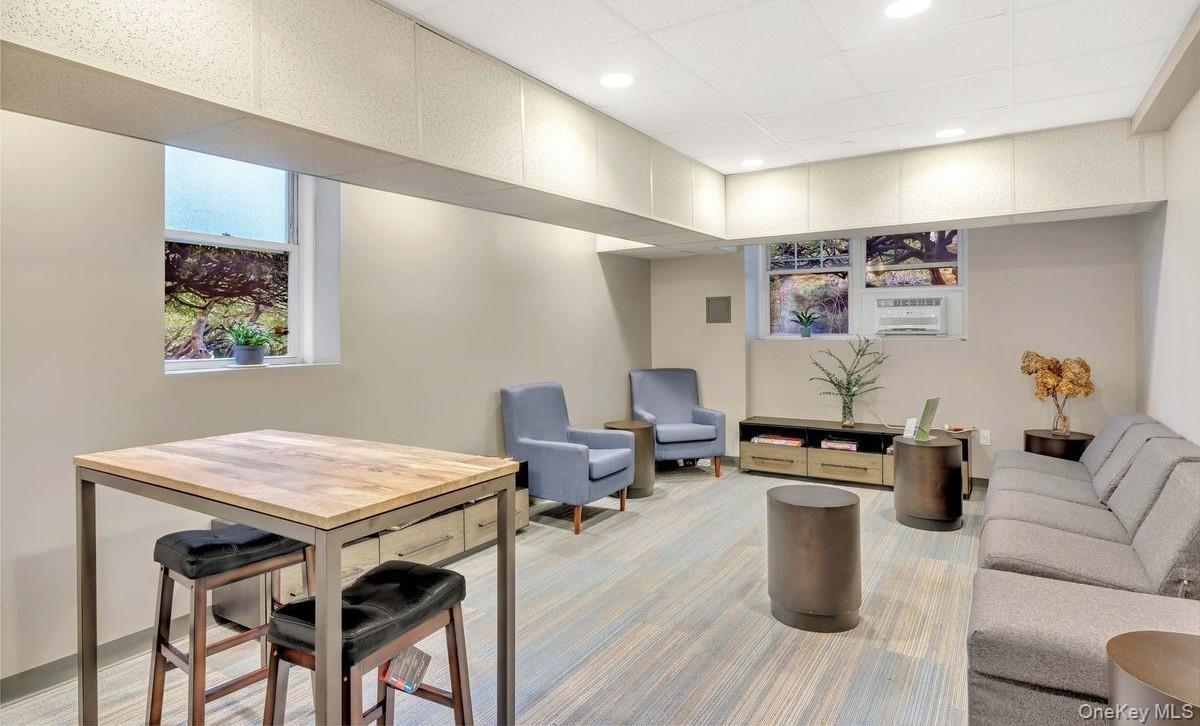 77-35 113th Street # 2N, Forest Hills, NY 11375