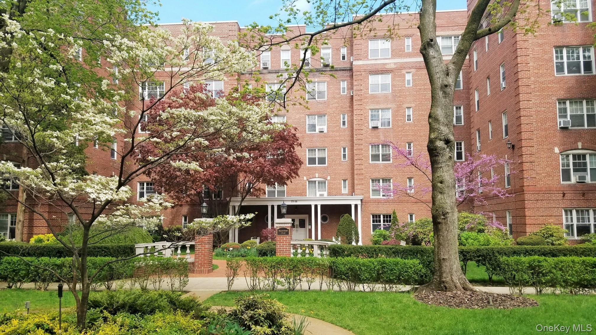 77-35 113th Street # 2N, Forest Hills, NY 11375