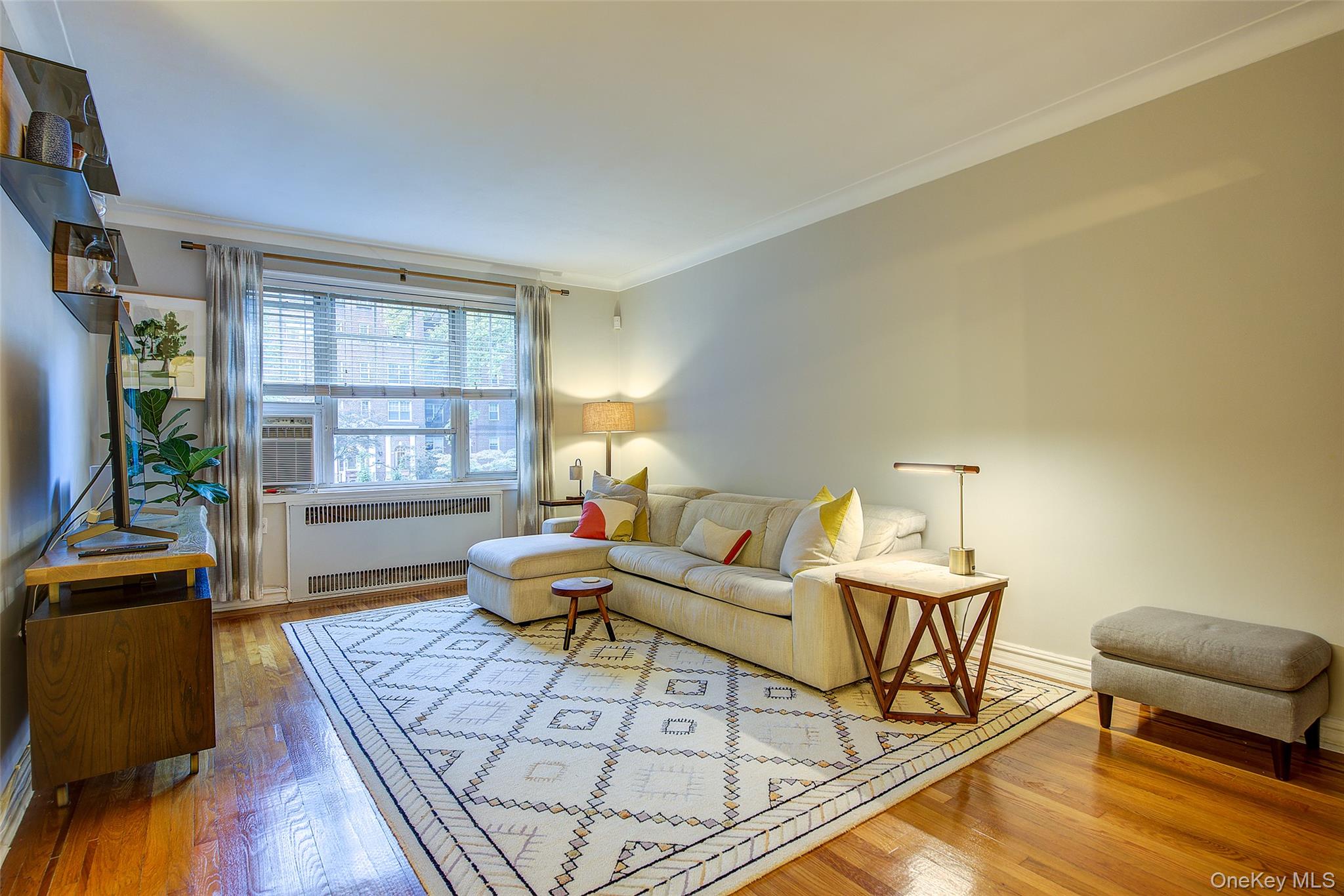 77-35 113th Street # 2N, Forest Hills, NY 11375