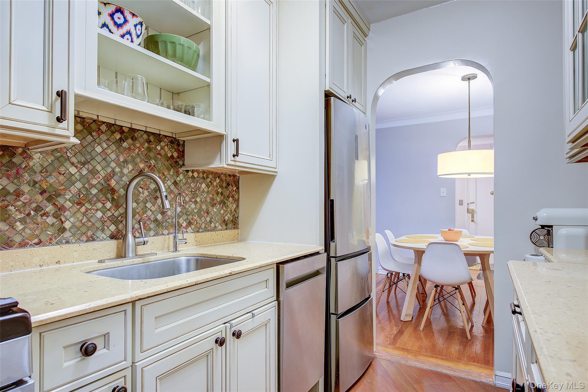 77-35 113th Street # 2N, Forest Hills, NY 11375