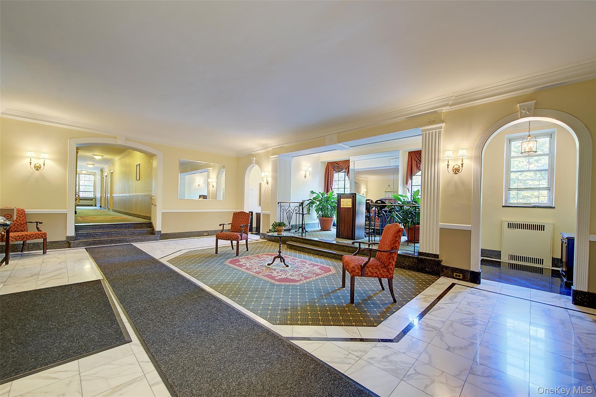 77-35 113th Street # 2N, Forest Hills, NY 11375