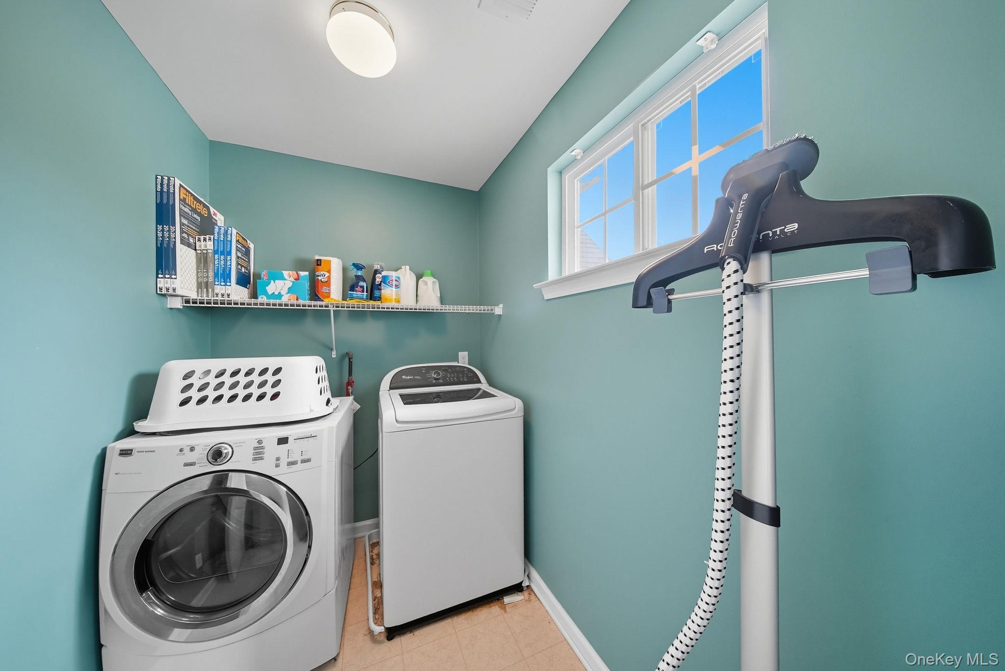 30 Avoncroft LN, Middletown, NY 10940