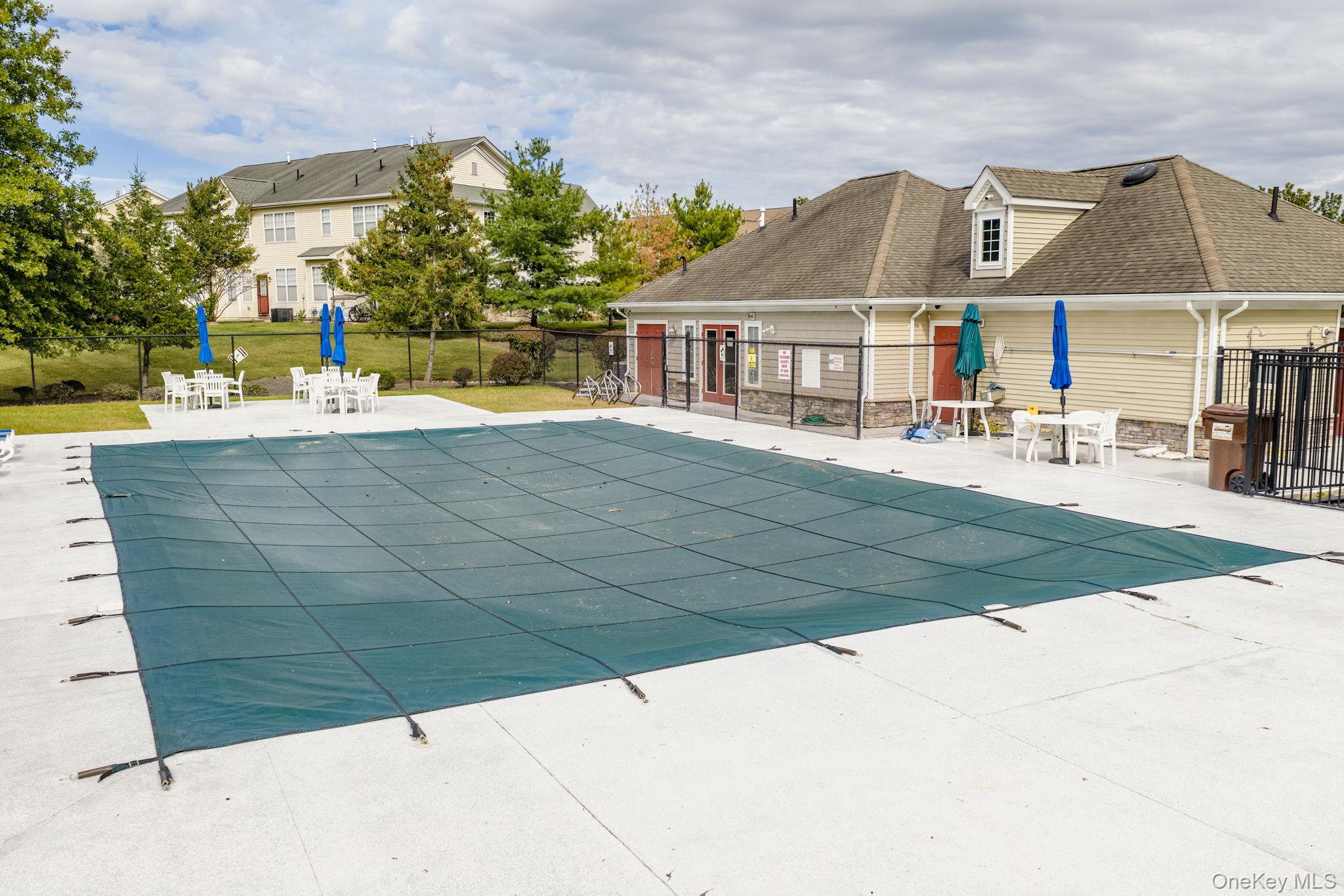 30 Avoncroft LN, Middletown, NY 10940