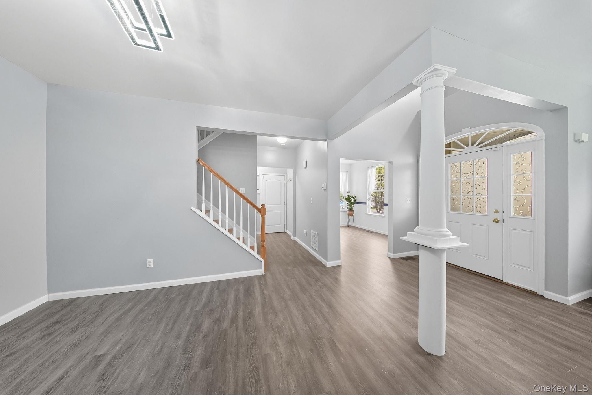 30 Avoncroft LN, Middletown, NY 10940