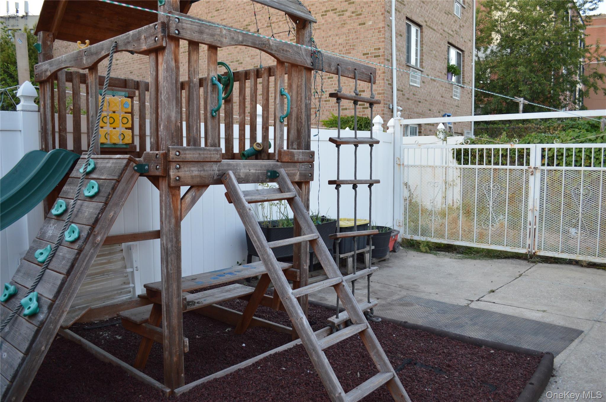 1754 Zerega Avenue, Bronx, NY 10462