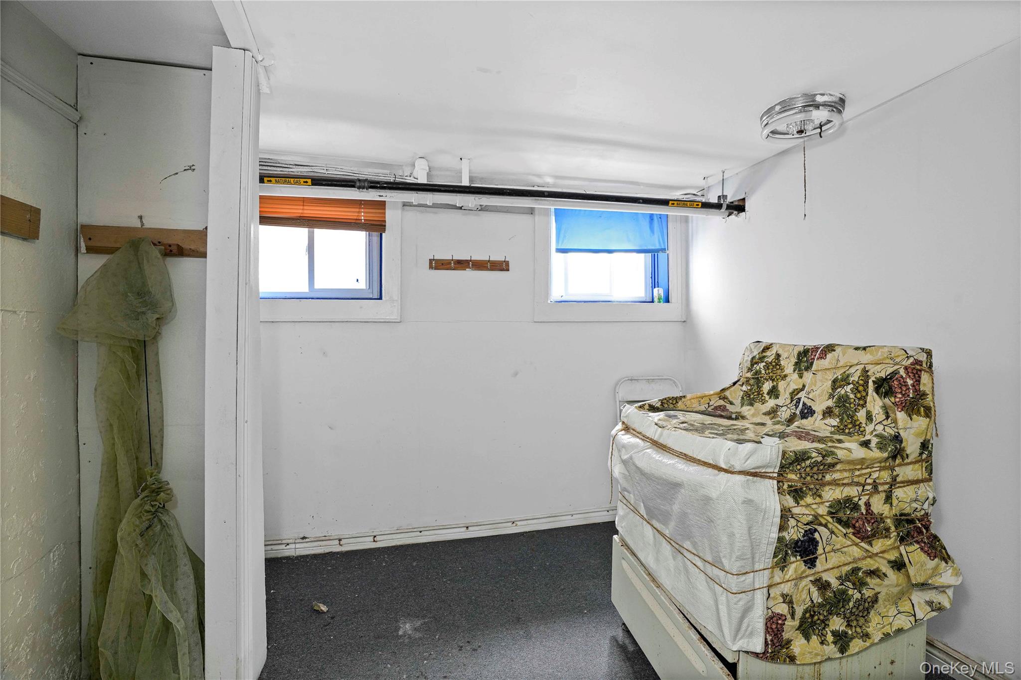 72-07 73 Street, Glendale, NY 11385