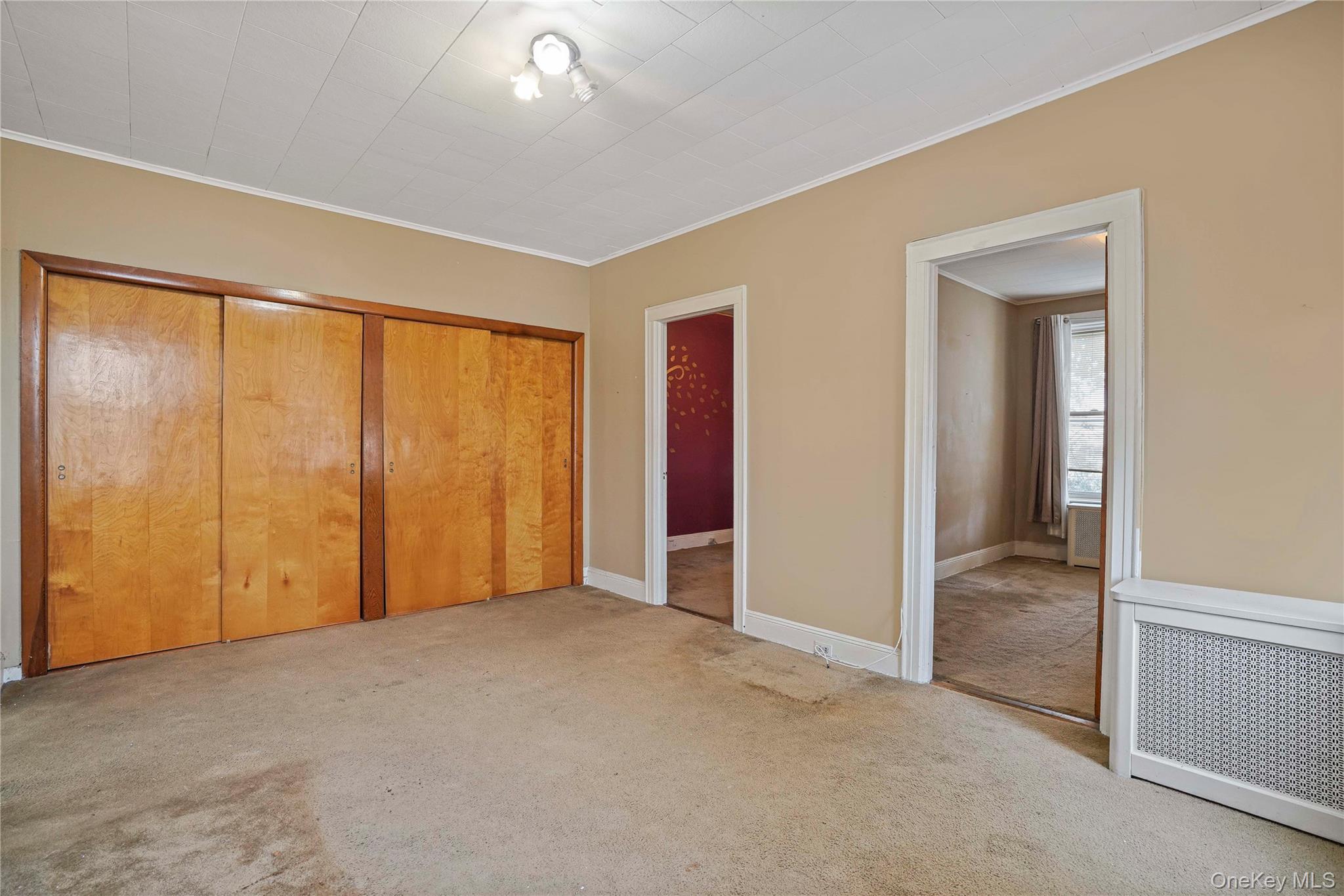 72-07 73 Street, Glendale, NY 11385