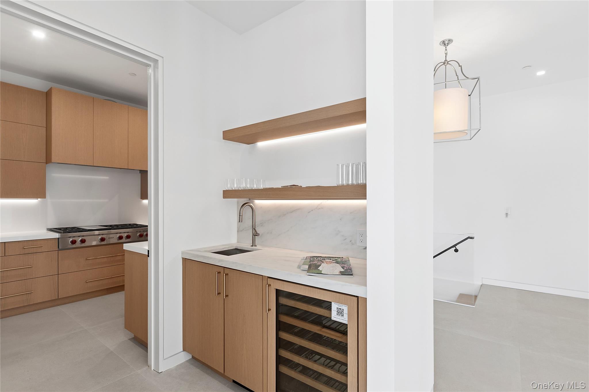 99 Pointe Mecox Lane, Bridgehampton, NY 11976