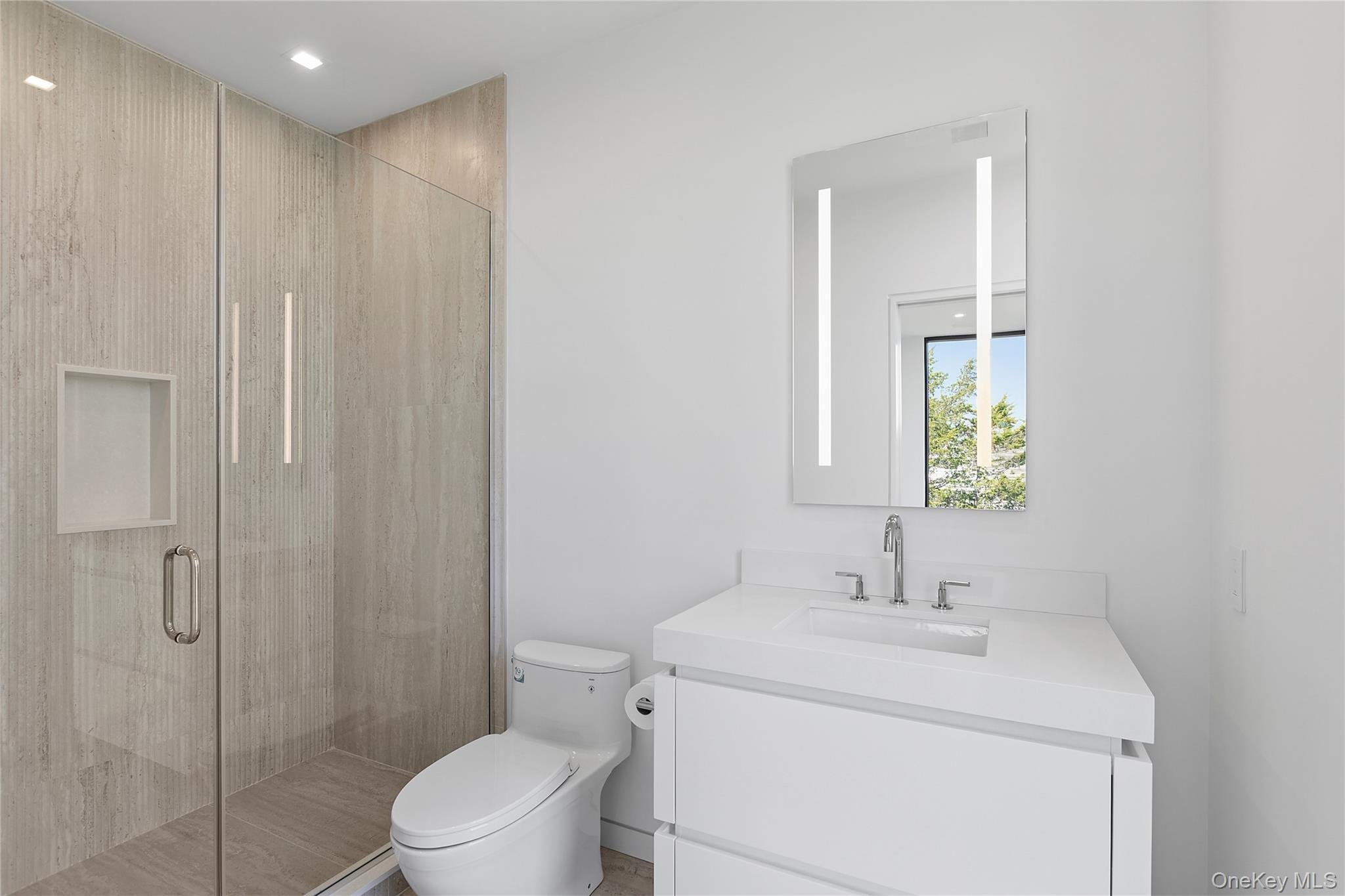 99 Pointe Mecox Lane, Bridgehampton, NY 11976