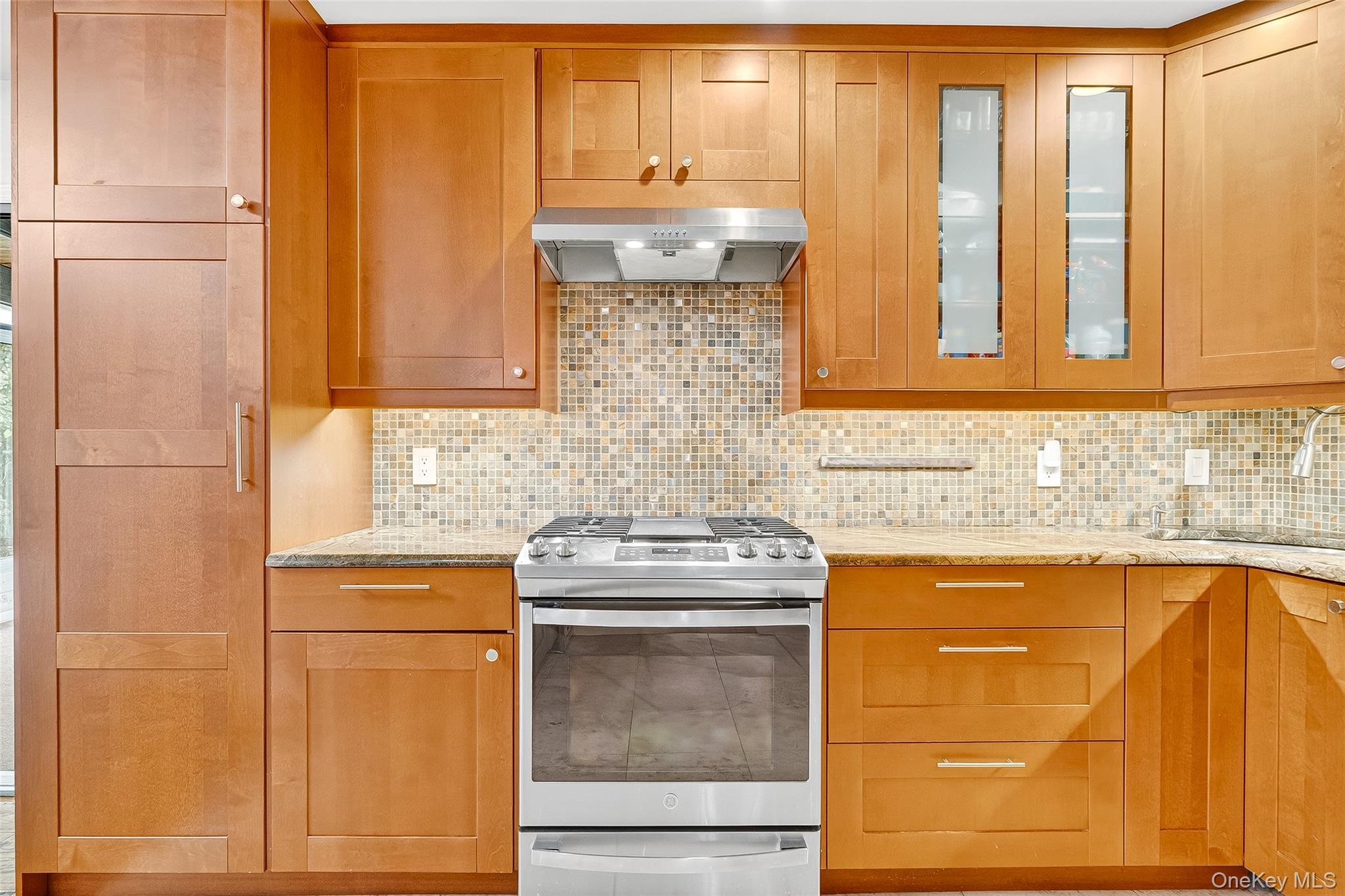 5 Michael Drive, Blauvelt, NY 10913