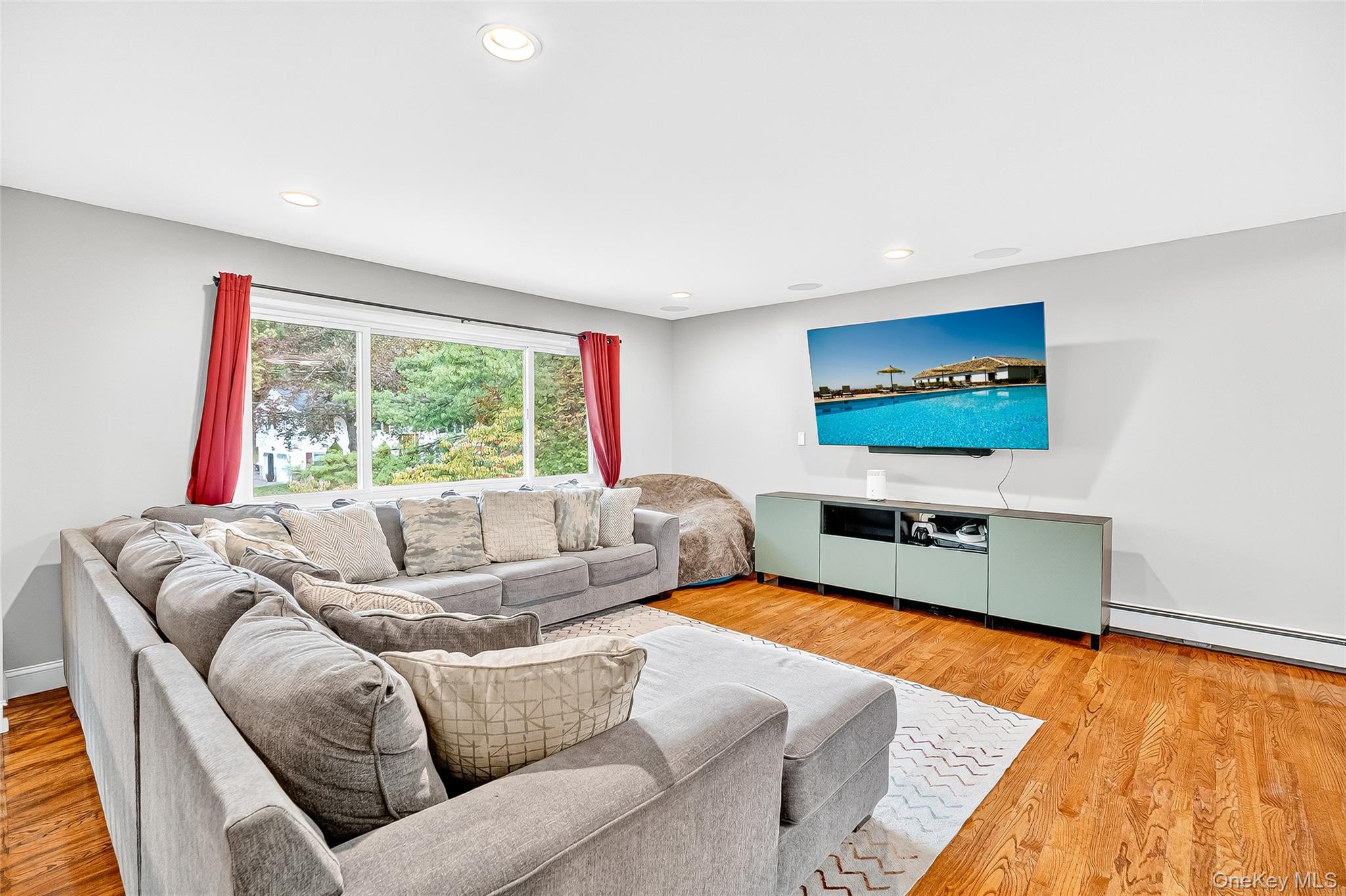 5 Michael Drive, Blauvelt, NY 10913