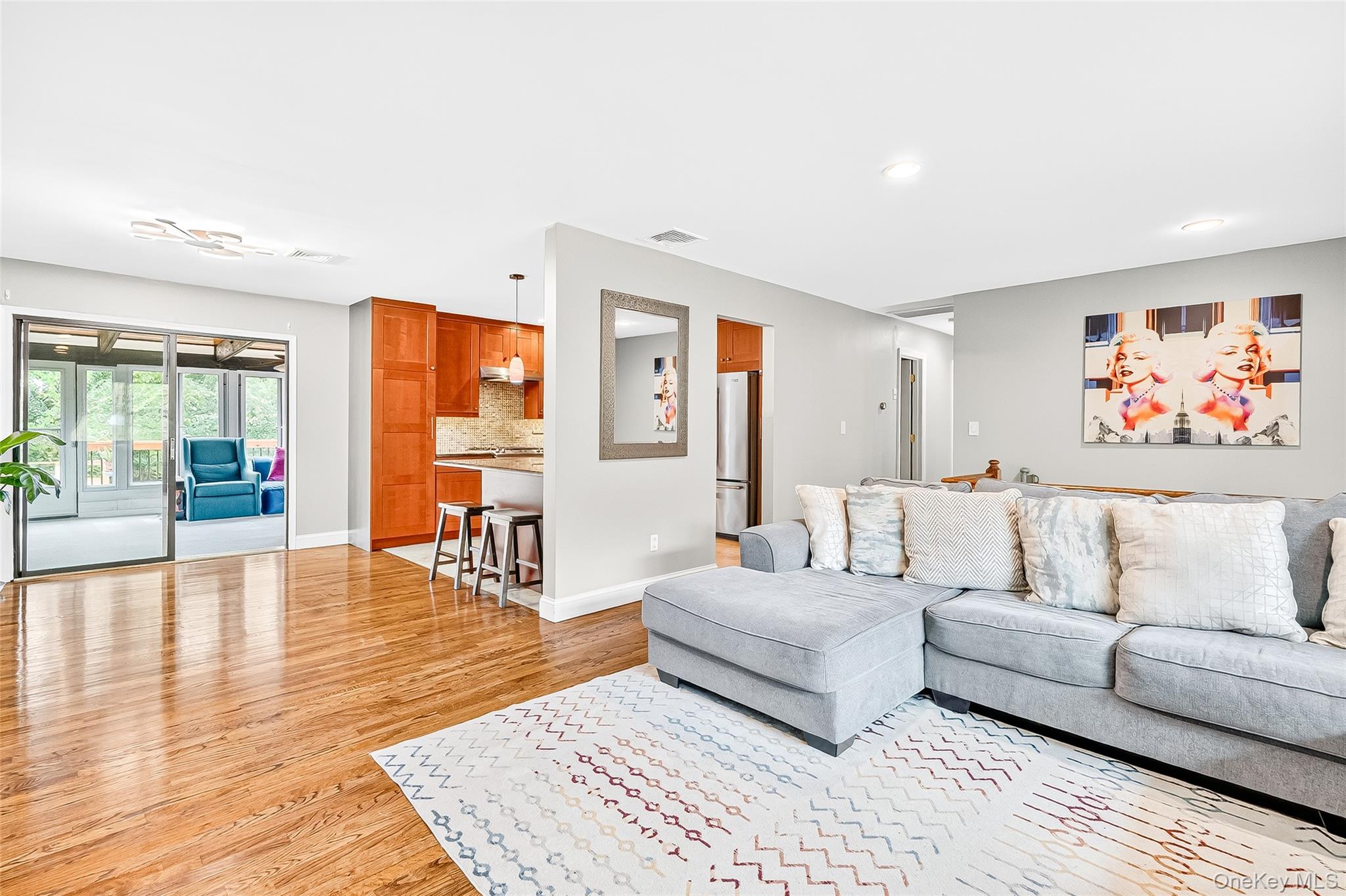 5 Michael Drive, Blauvelt, NY 10913