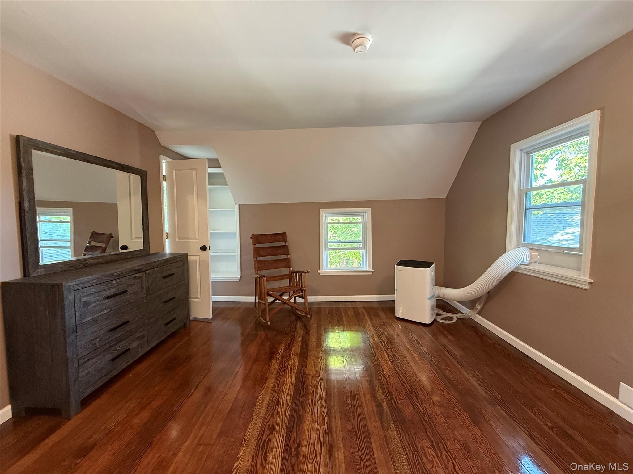 28 Sterling Road, Greenwood Lake, NY 10925