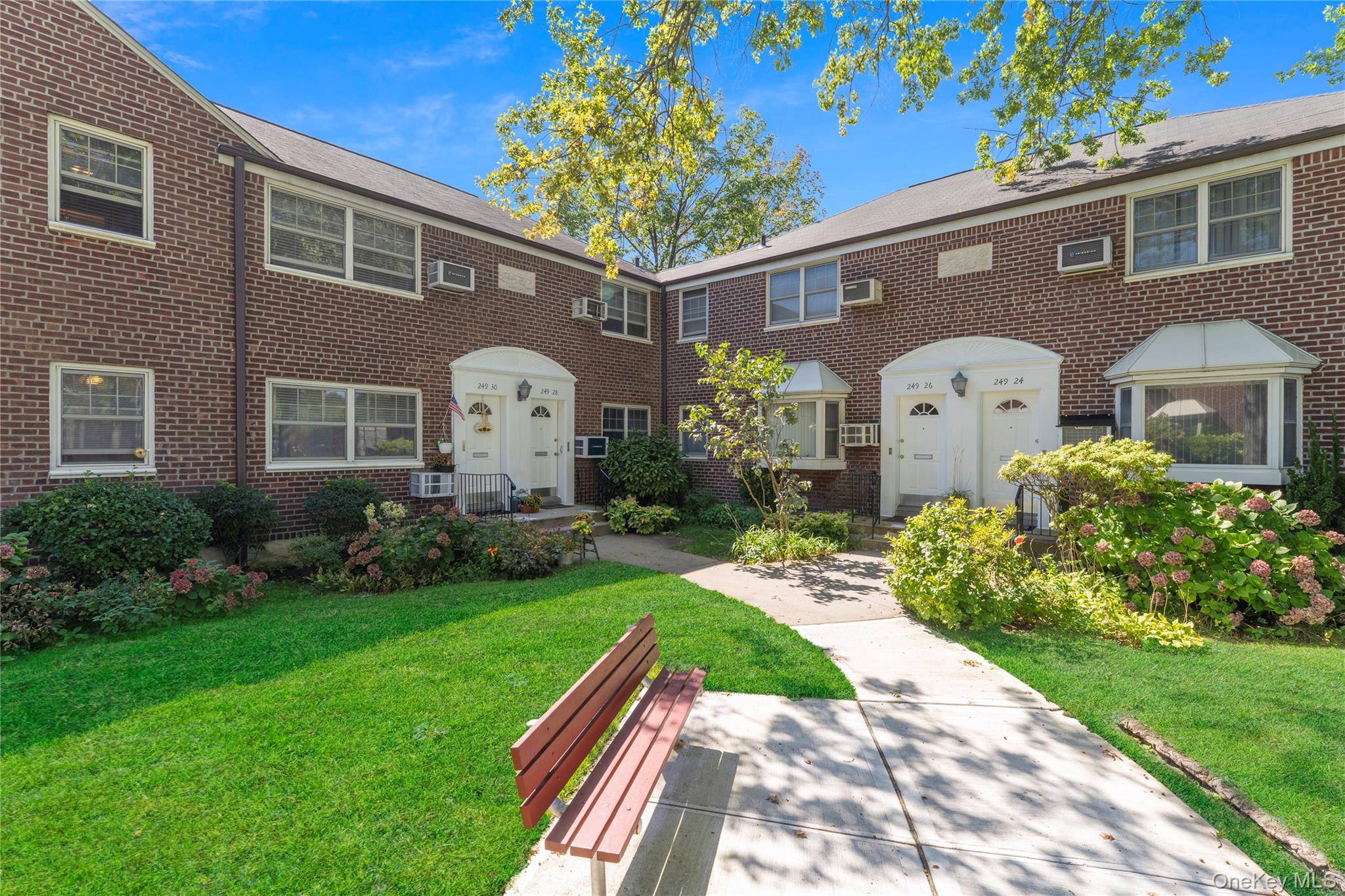 249-30 63rd Avenue # #4-1275, Little Neck, NY 11362