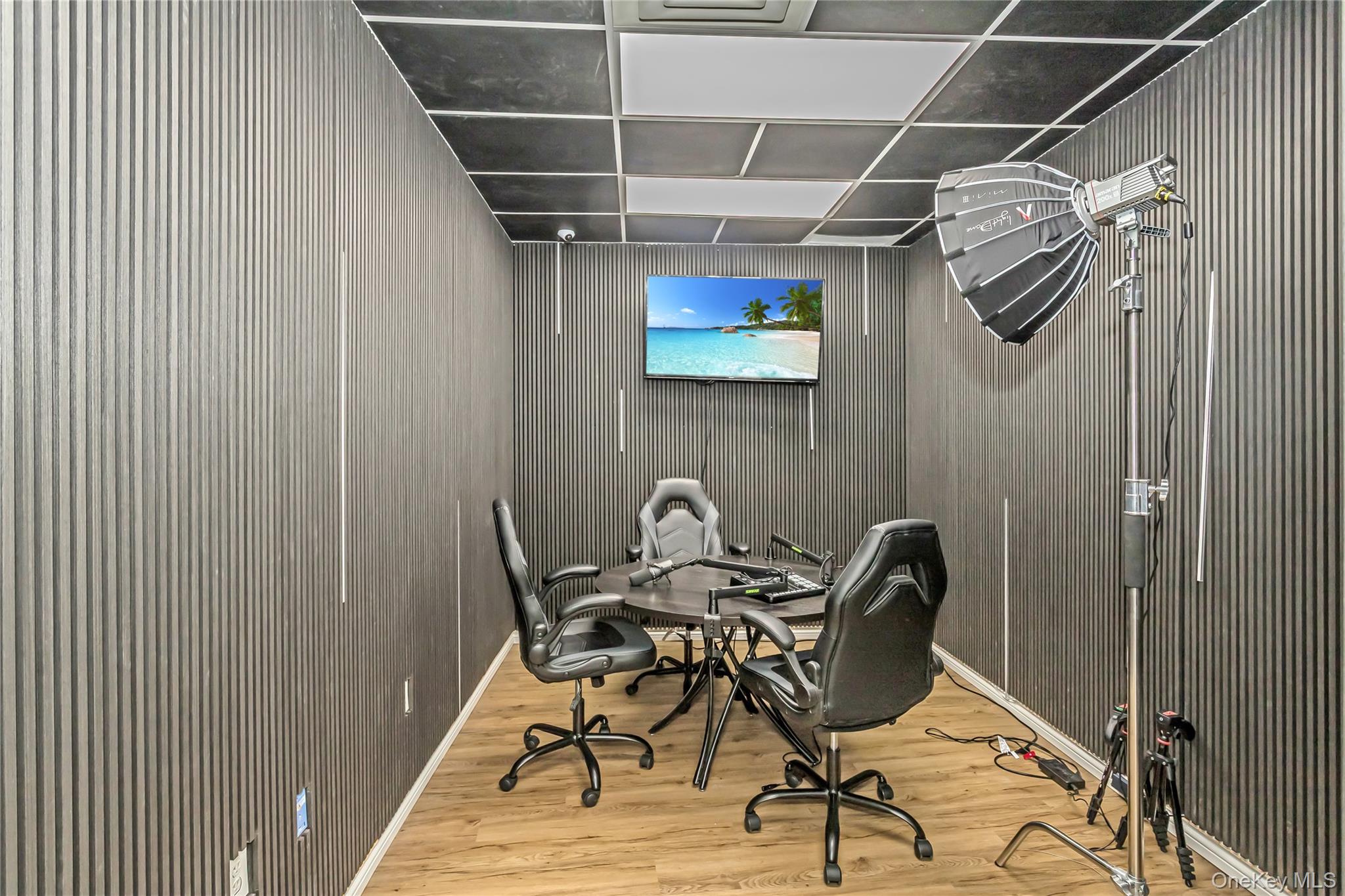 210-08/12 Northern Boulevard, Bayside, NY 11361