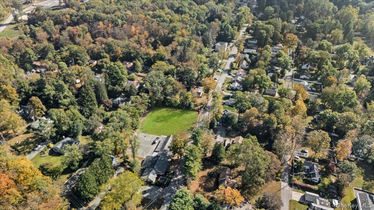 15 Orchard Road, Putnam Valley, NY 10579