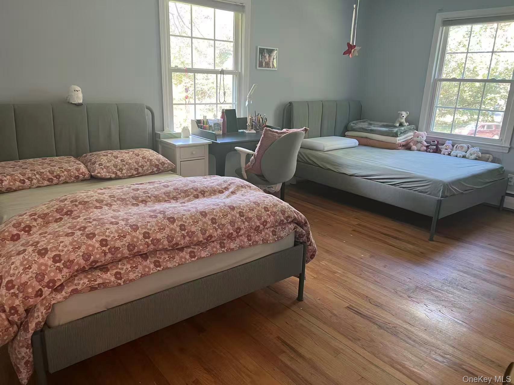 2 Sunset Lane, Garden City, NY 11530