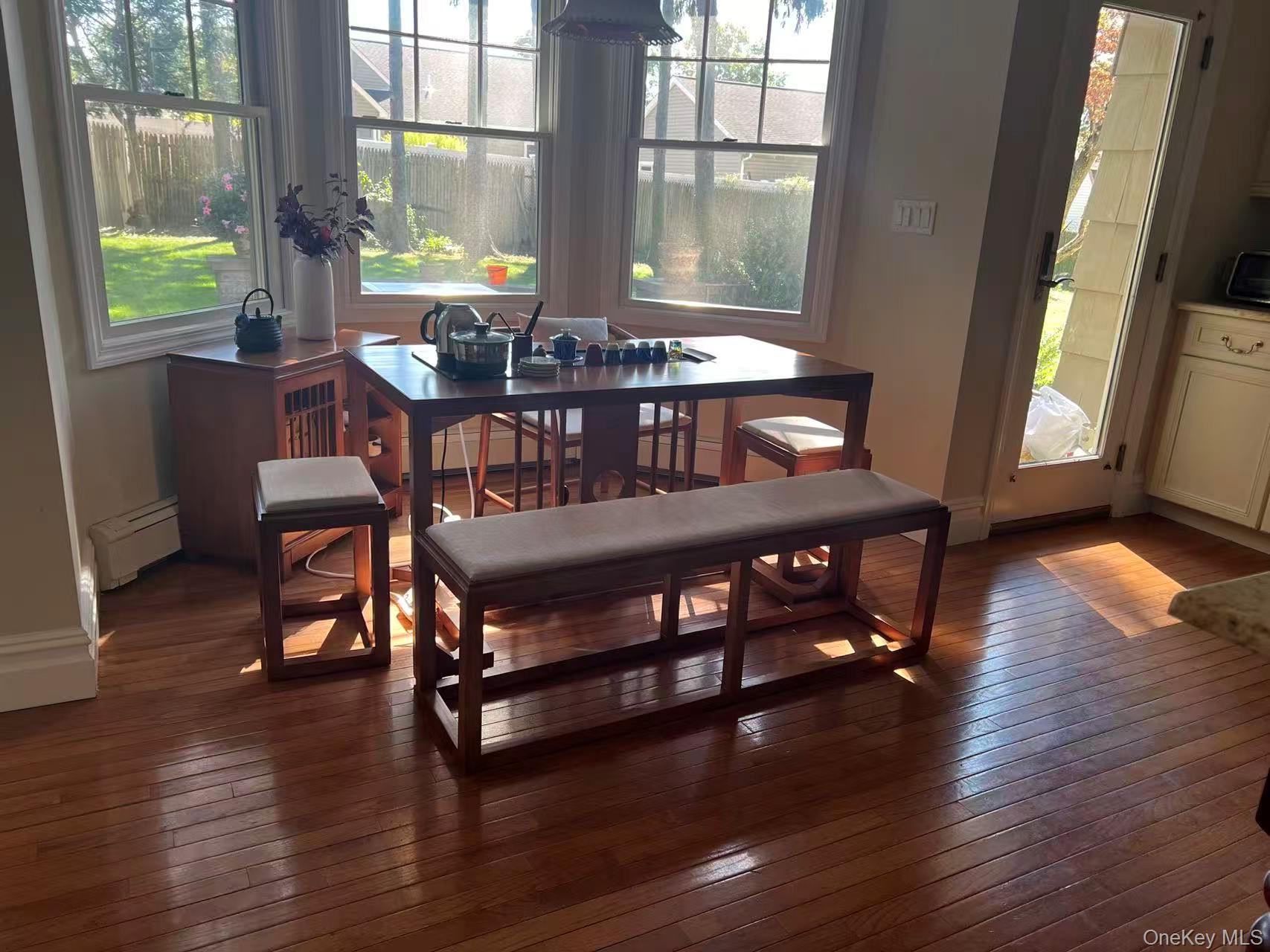 2 Sunset Lane, Garden City, NY 11530