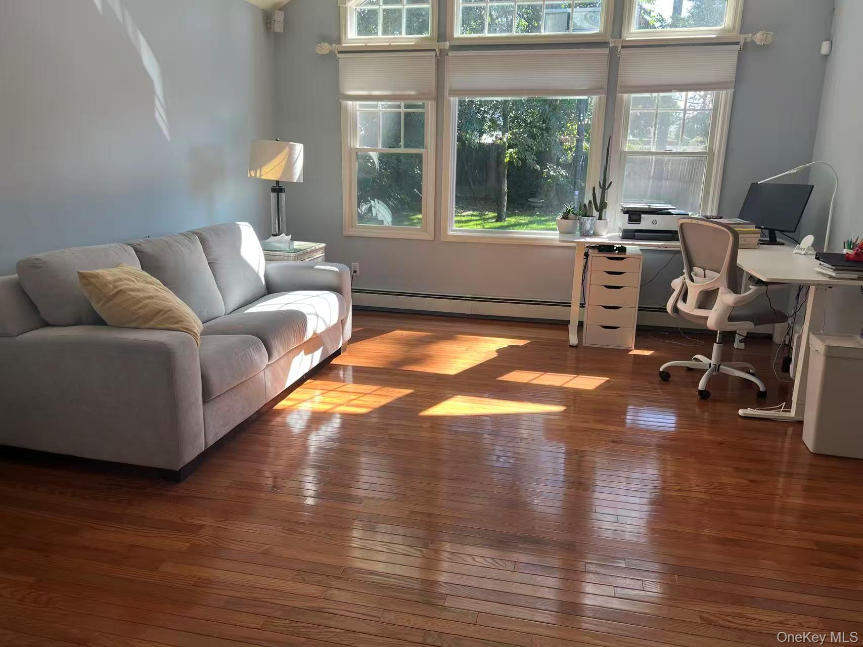 2 Sunset Lane, Garden City, NY 11530