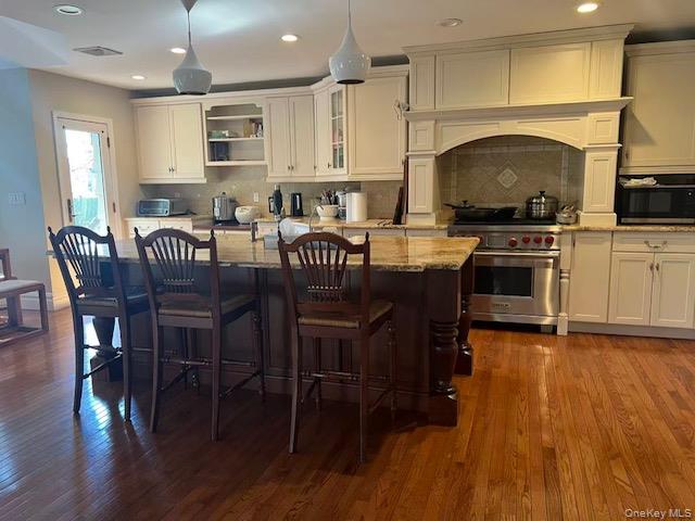 2 Sunset Lane, Garden City, NY 11530