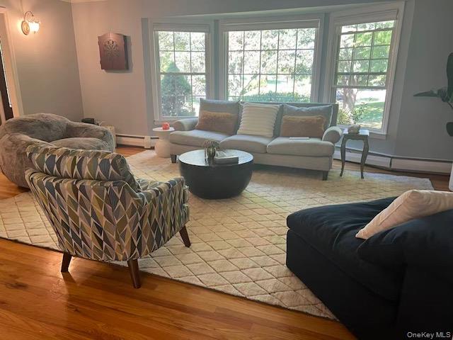 2 Sunset Lane, Garden City, NY 11530