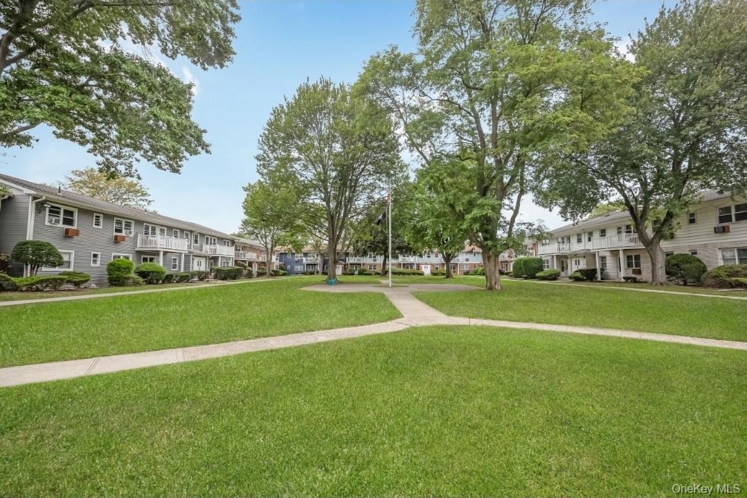 7A Hemlock Drive # 65, Bay Shore, NY 11706