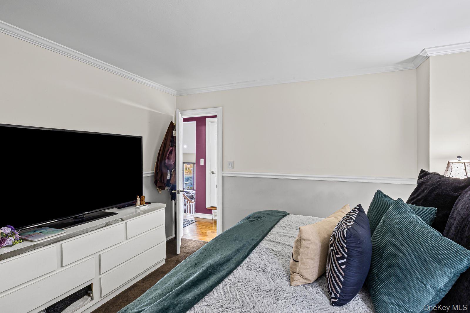 22 Larry Road, Selden, NY 11784