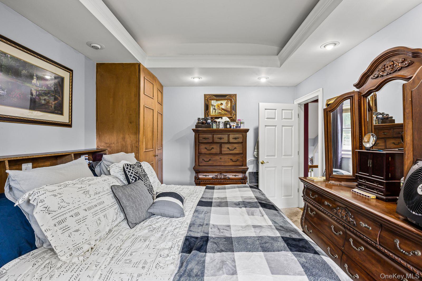 22 Larry Road, Selden, NY 11784