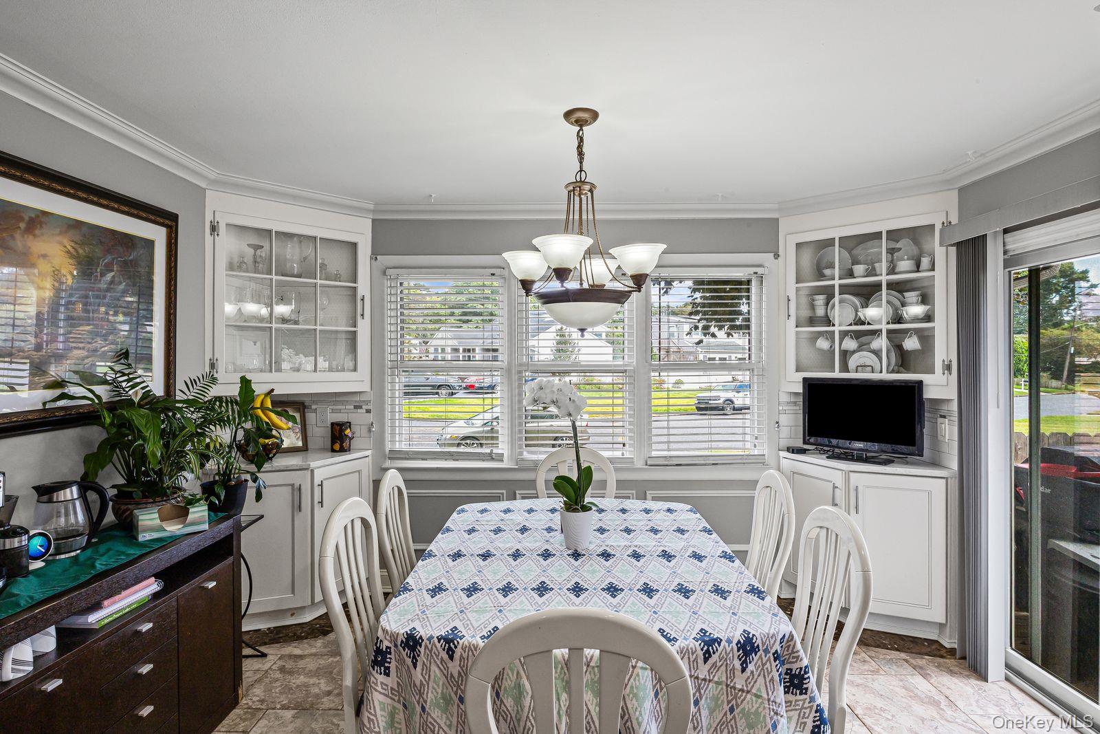 22 Larry Road, Selden, NY 11784