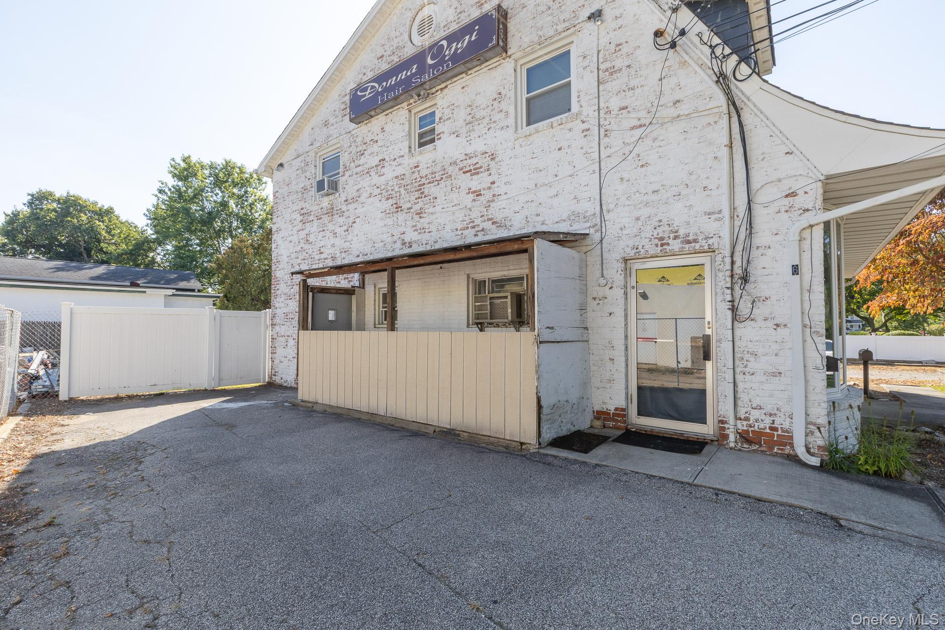 10 Boston Place, Huntington Station, NY 11746