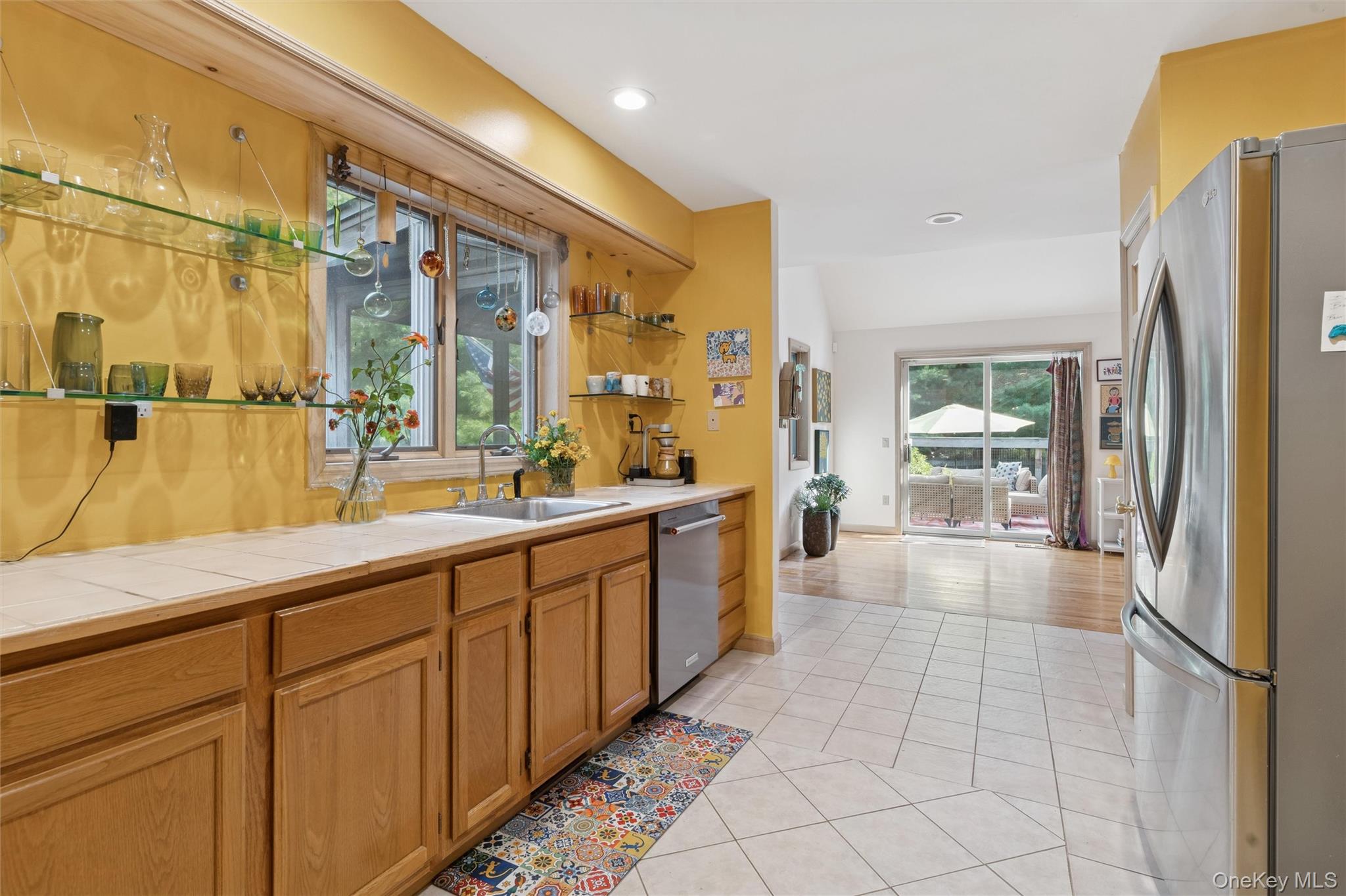 36 Harbor Blvd, East Hampton, NY 11937