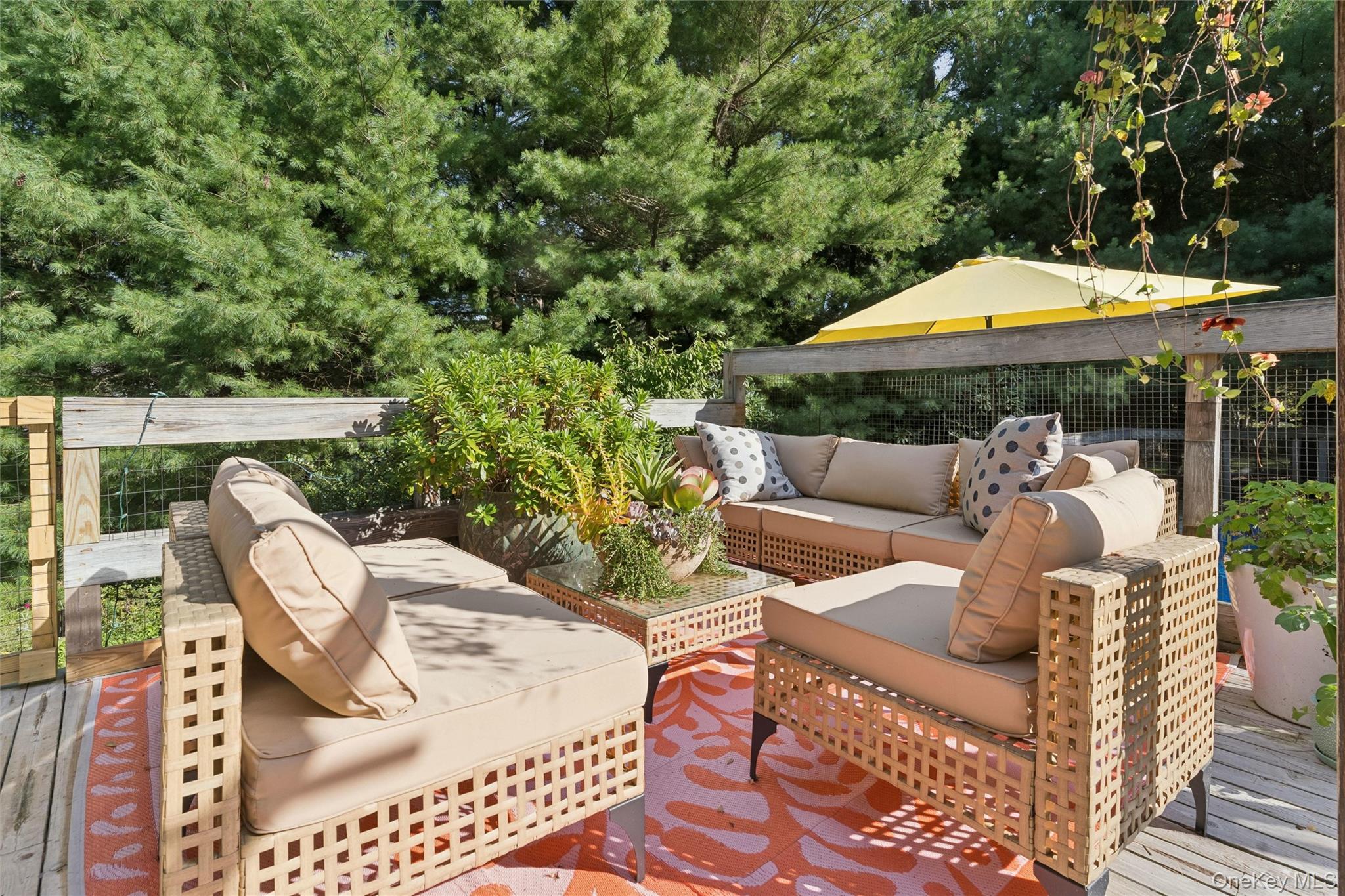 36 Harbor Blvd, East Hampton, NY 11937