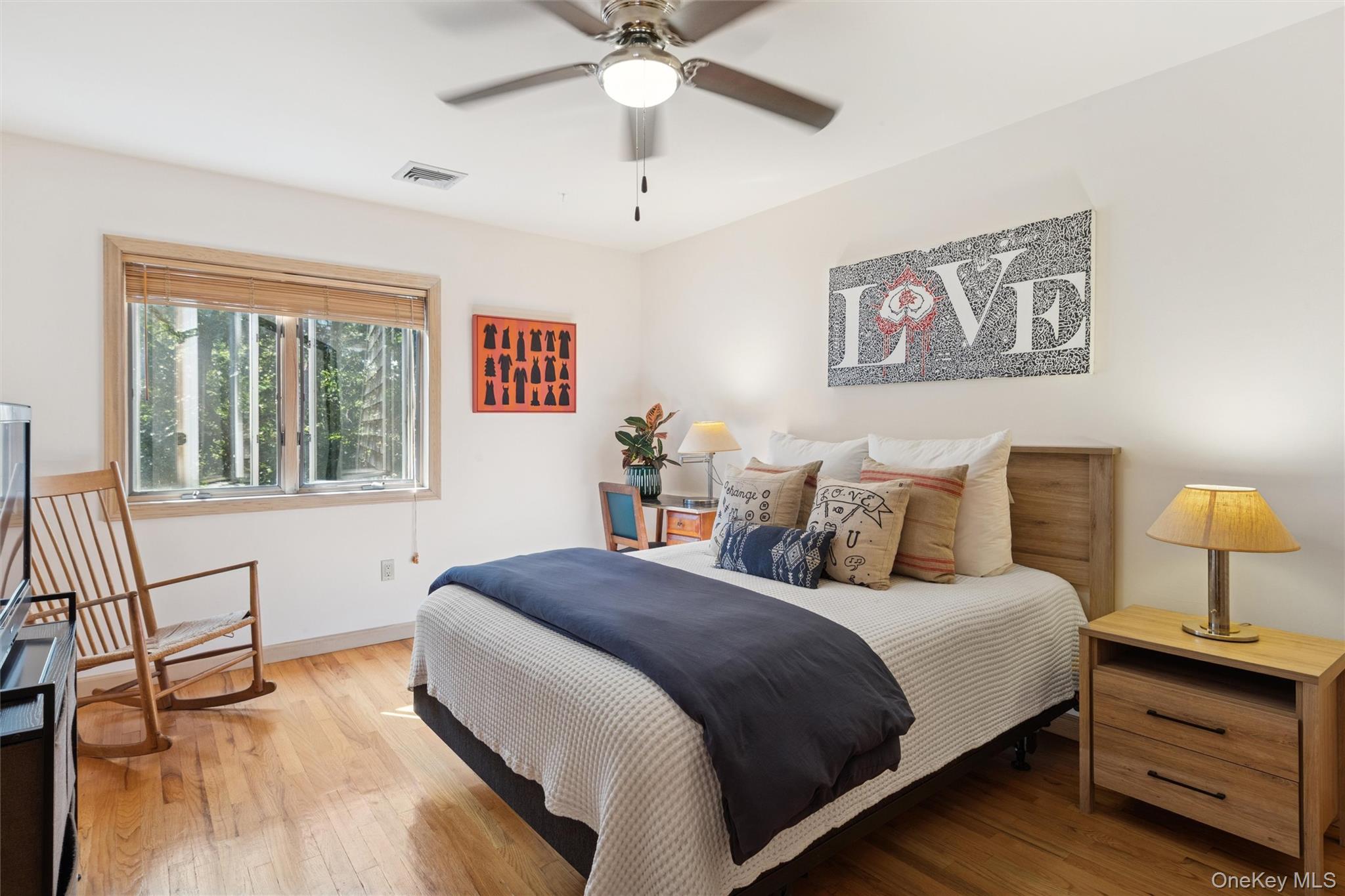 36 Harbor Blvd, East Hampton, NY 11937